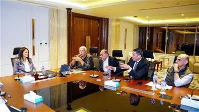 وزيرة التخطيط والتعاون الدولي تلتقي عددًا من أعضاء مجلسي النواب والشيوخ