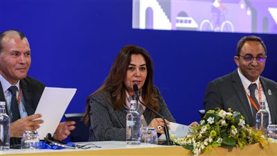 وزيرة التنمية المحلية تشارك في افتتاح جلسة 