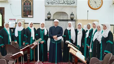 واعظات الأوقاف يناقشن موضوع: مواقع التواصل الاجتماعي وأثرها على استقرار الأسرة 
