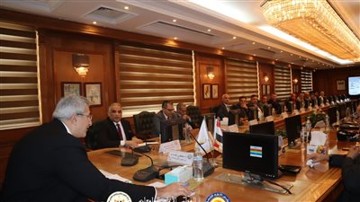 تطوير اللوائح الدراسية بجميع التخصصات في الجامعات 