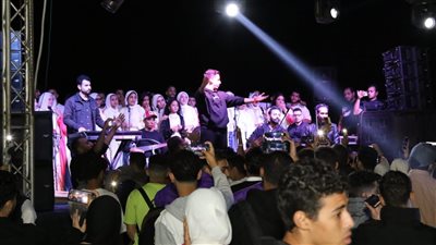 جامعة عين شمس تكافئ طلابها المتميزين برحلة ترفيهية إلى الإسماعيلية