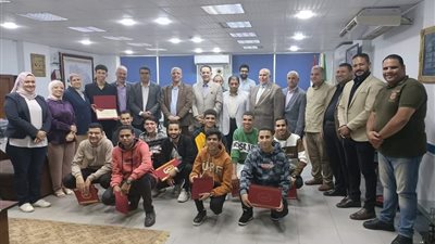 المنوفية تكرم الطلاب المتفوقين بمدرسة المياه 
