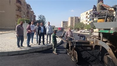 رئيس جهاز 15 مايو يتفقد أعمال رفع كفاءة الطرق والأحياء السكنية بالمرحلة الثالثة