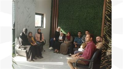 وزارة العمل تنظم ندوة 