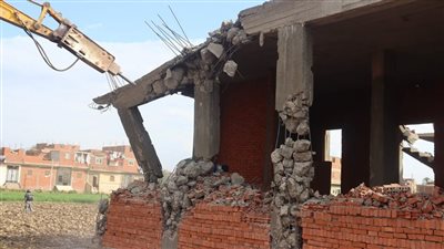  حملة مكبرة لازالة التعديات علي الأراضي الزراعية بالقناطر الخيرية