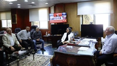 محافظ الوادي الجديد يبحث تشغيل محطة الغاز الطبيعي الدائمة بالخارجة