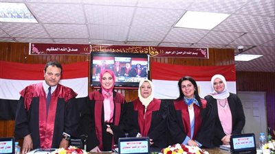 أول رسالة دكتوراه تناقش إداراة أزمات الإرهاب الدولي على المواقع الالكترونية