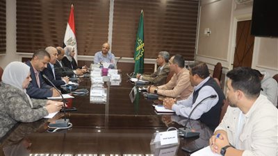 محافظ القليوبية: ندفع بقوة لتنفيذ مشروع الأتوبيس الترددي 