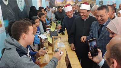 رئيس أزهر سوهاج يفتتح معرض الإبتكارات العلمية بإدارة طهطا 