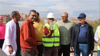 رئيس صرف الإسكندرية يتفقد محطة معالجة خورشيد 