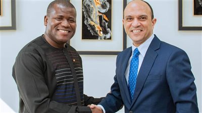 السفير المصري في كوناكري يلتقي وزير التخطيط والتعاون الدولي الغيني