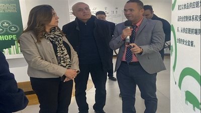 وزيرة التنمية تزور شركات صناعة السيارات الكهربائية بمقاطعة 