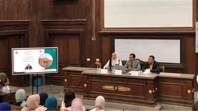 أنشطة متنوعة وندوات تثقيفية ودورات في جامعة القاهرة 