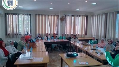   القاهرة للتنمية والقانون تناقش قضايا العنف الرقمي ضد النساء 