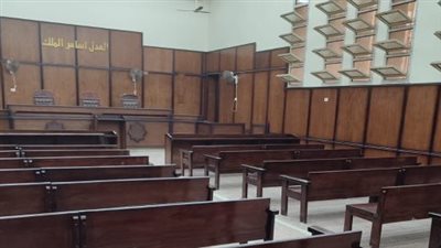 تأجيل محاكمة 7 متهمين في قتل سائق