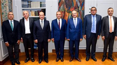 وزير الخارجية يلتقي رؤساء تحالف 