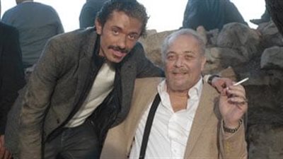 كريم محمود عبدالعزيز يحيي ذكرى وفاة والده: 