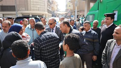 محافظ المنيا يتفقد منفذ للسلع بأسعار مخفضة لمؤسسة “حياة كريمة” 
