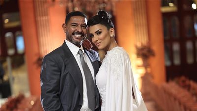 صور جديدة من عقد قران الموسيقار هاني فرحات ودنيا جمعة (شاهد)