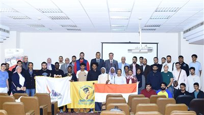 تنظيم زيارة تعليمية للطلاب الوافدين لمصنع 