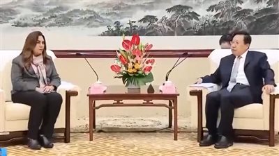 وزيرة التنمية المحلية ومحافظ الأقصر يلتقيان بأمين لجنة الحزب الشيوعي الصينى بمقاطعة 