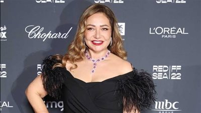 ليلى علوي تضيء ريد كاربت مهرجان القاهرة السينمائي 2024