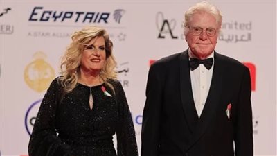 نجوم الفن يطردون 