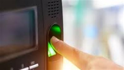 للتغيب عن العمل.. موظفون يبتكرون أصابع سيليكون للبصمة