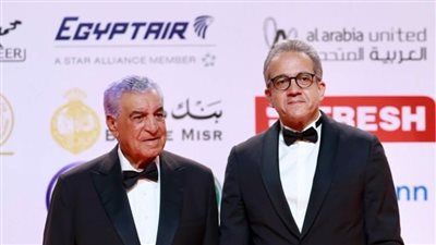 حواس والعناني في افتتاح مهرجان القاهرة السينمائي