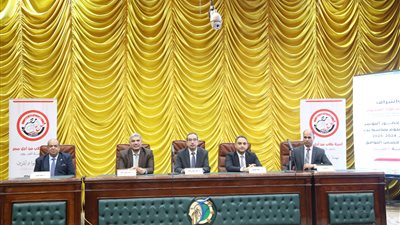 رئيس جامعة الفيوم يطلق ماراثون انتخابات الاتحادات الطلابية 