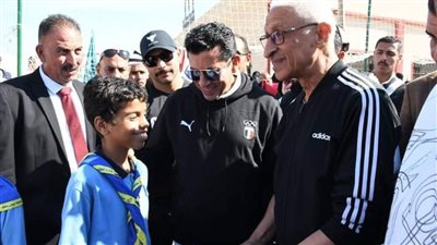 أشرف صبحي: يشيد بجميع المشروعات الشبابية فى شمال سيناء 