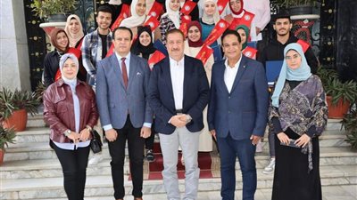 محافظ المنوفية يكرم الفائزين بالمسابقة السياحية 