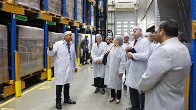 رئيس اقتصادية قناة السويس يستقبل وفدًا رفيع المستوى من السفارة الأمريكية بالقاهرة لبحث سبل التعاون