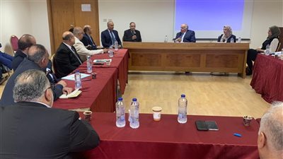 مراجعة أخلاقيات البحوث الطبية الإكلينيكية يبحث مع شركة جلاسكو إنشاء معمل مرجعي بمصر