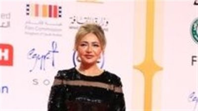 التل يجذب الأضواء لـ ليلى علوي في 