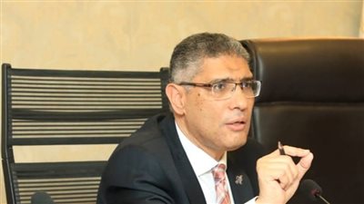 محافظ الجيزة يكلف يسن سيد رئيساً لمركز ومدينة العياط 