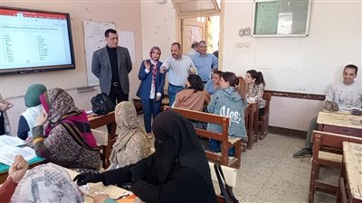 دورة تدريبية لرفع الكفاءة المهنية لمعلمى اللغة الإنجليزية بسوهاج