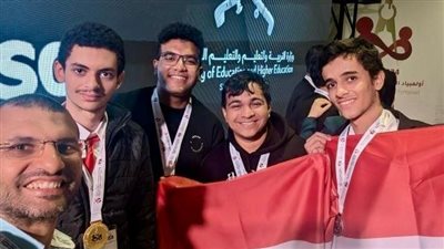 وزير التربية والتعليم يهنئ فريق 