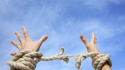 الحديث القدسي: لماذا حرّم الله الظلم على نفسه؟ 