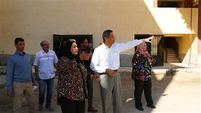 محافظ السويس يتابع العملية التعليمية بمدارس التعليم الفني