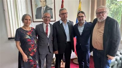 سفير مصر بفنزويلا: نتمنى مشاركة الأدباء والمسئولين الفنزويليين في معرض القاهرة للكتاب