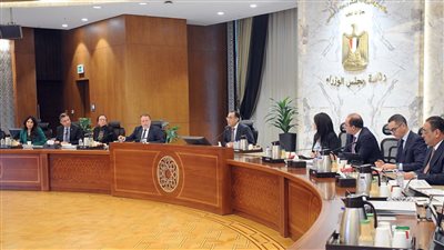رئيس الوزراء يترأس اجتماع المجموعة الوزارية الاقتصادية