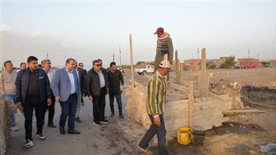 محافظ الدقهليه يتفقد طريق الحزام الآمن علي بحيرة المنزلة