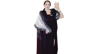 على هامش المهرجان ..   هند عاكف تثنى على أفلام «القاهرة السينمائى»