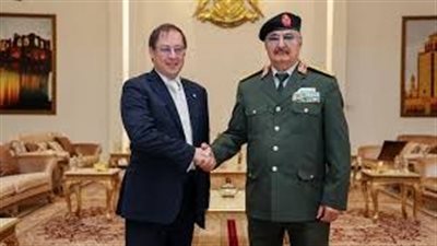 سفير روسيا لدى ليبيا يبحث مع حفتر آخر المستجدات 