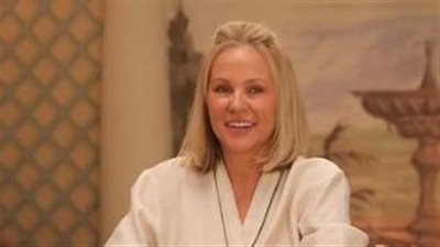 شيرين رضا فراشة بيضاء على الريد كاربت لمسلسل موعد مع الماضي بمهرجان القاهرة (صور)