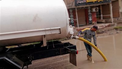 رفع مياه الأمطار وتطهير بيارات الصرف الصحي ببلطيم