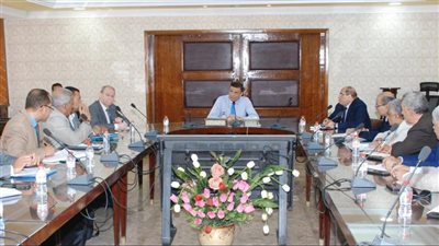 وزير الزراعة يوجه مديري الإصلاح الزراعي بمنع التعديات وتحصيل مستحقات الدولة 