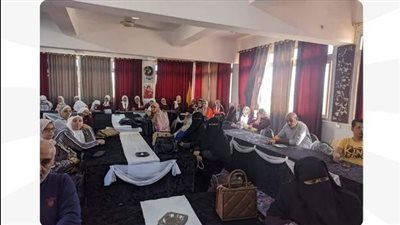 وزارة العمل تنظم ندوة 