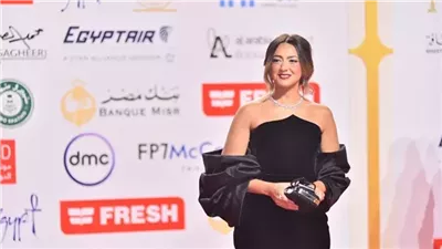 هند عبدالحليم تتألق في مهرجان القاهرة السينمائي بإطلالة ساحرة وأنيقة